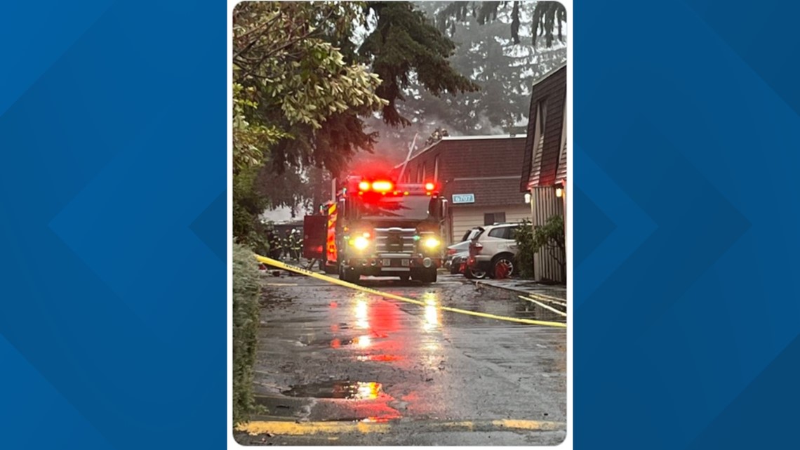 Lynnwood apartment fire leaves 1 dead, 2 injured, 20 residents ...
