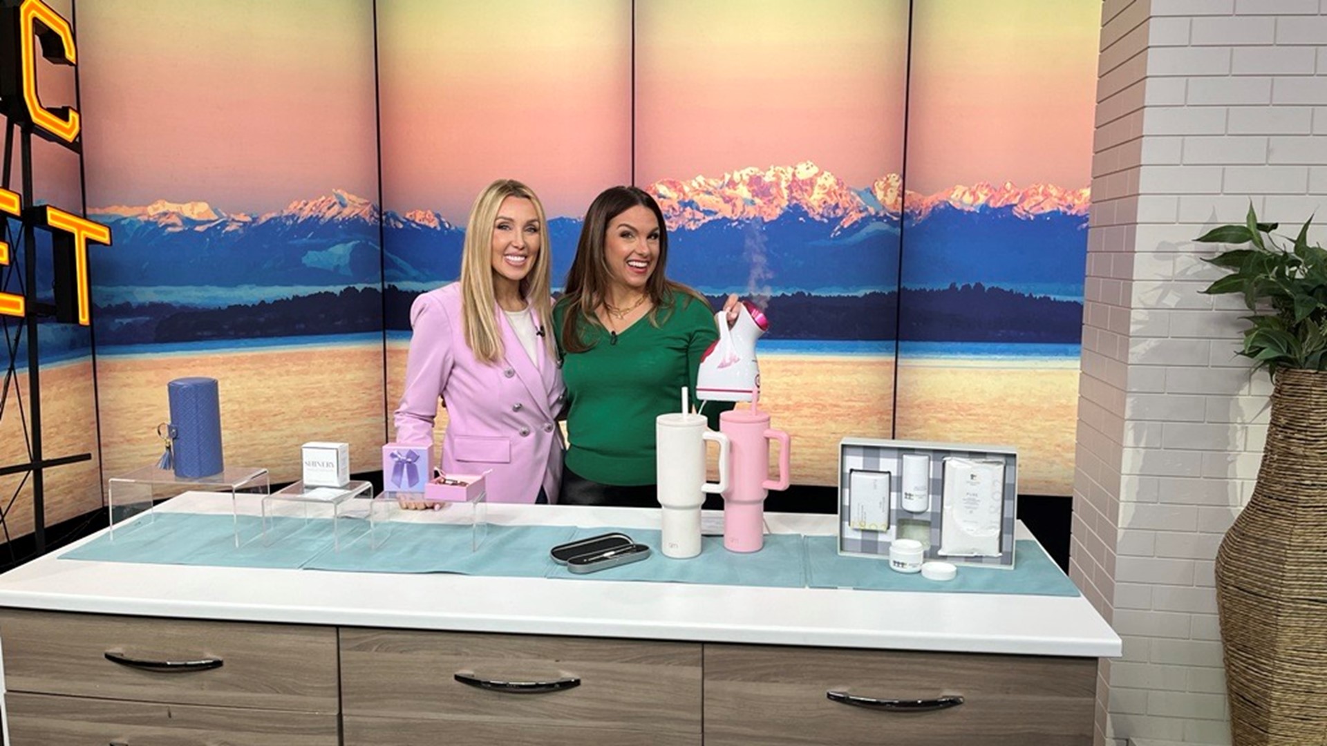 Beauty YouTuber Jodi Mannes curated a list of thoughtful gifts for every type of mom. #newdaynw