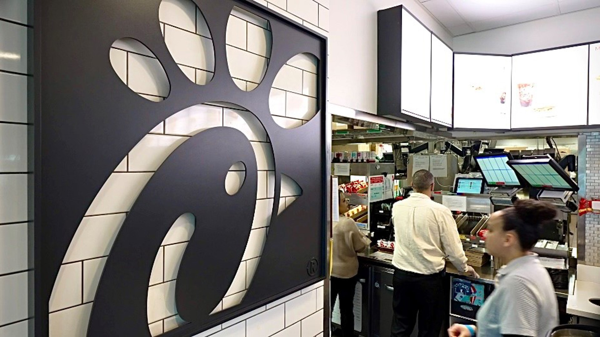 Chick-fil-A's 'Shared Table' program turns food into meals