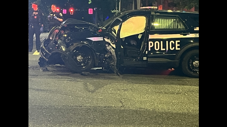 Seattle police car ran red light right before t-bone crash, driver ...