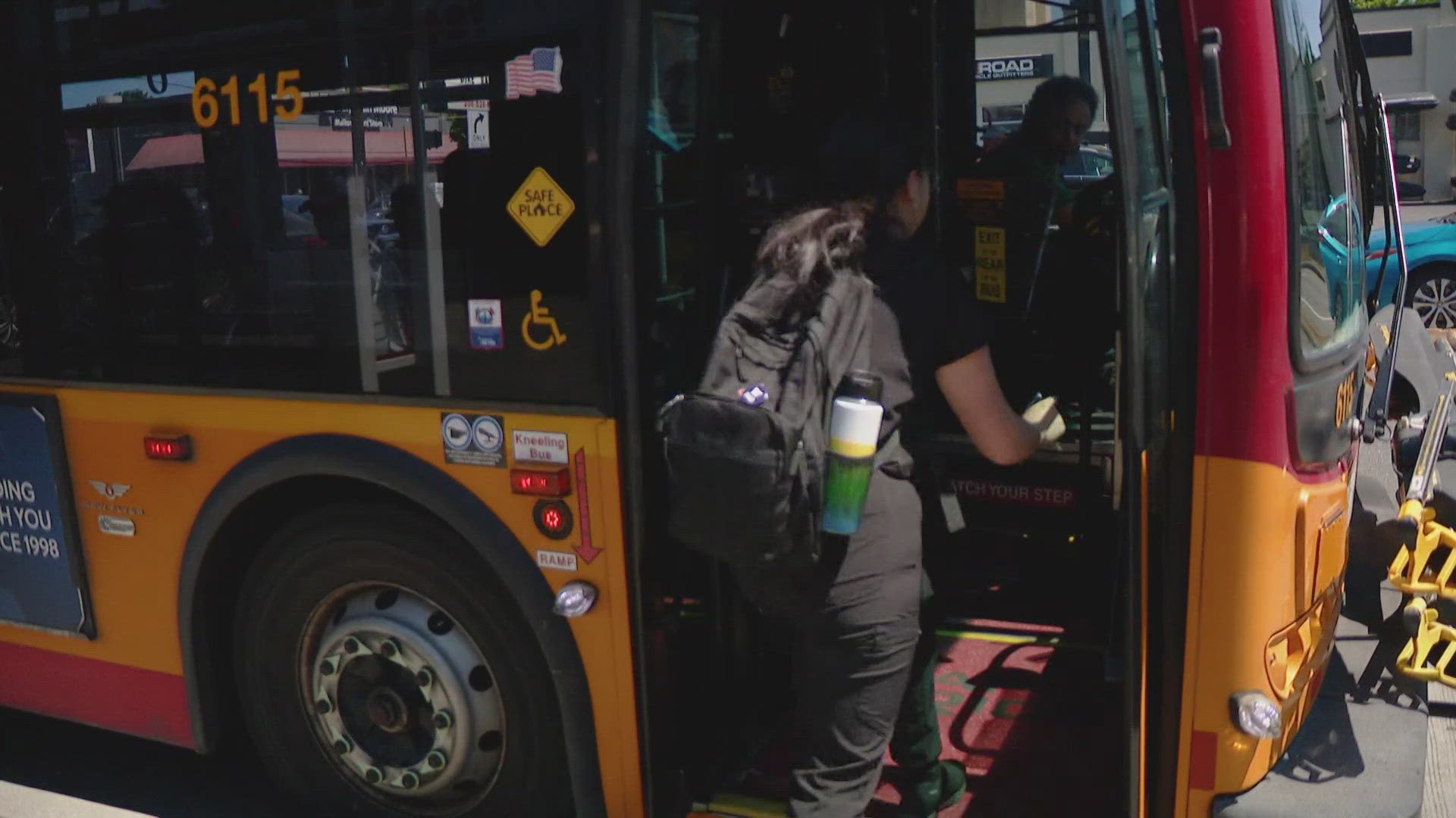 Seattle opens new 24-hour bus-only lanes on Aurora Avenue to keep traffic moving amid I-5 closures.