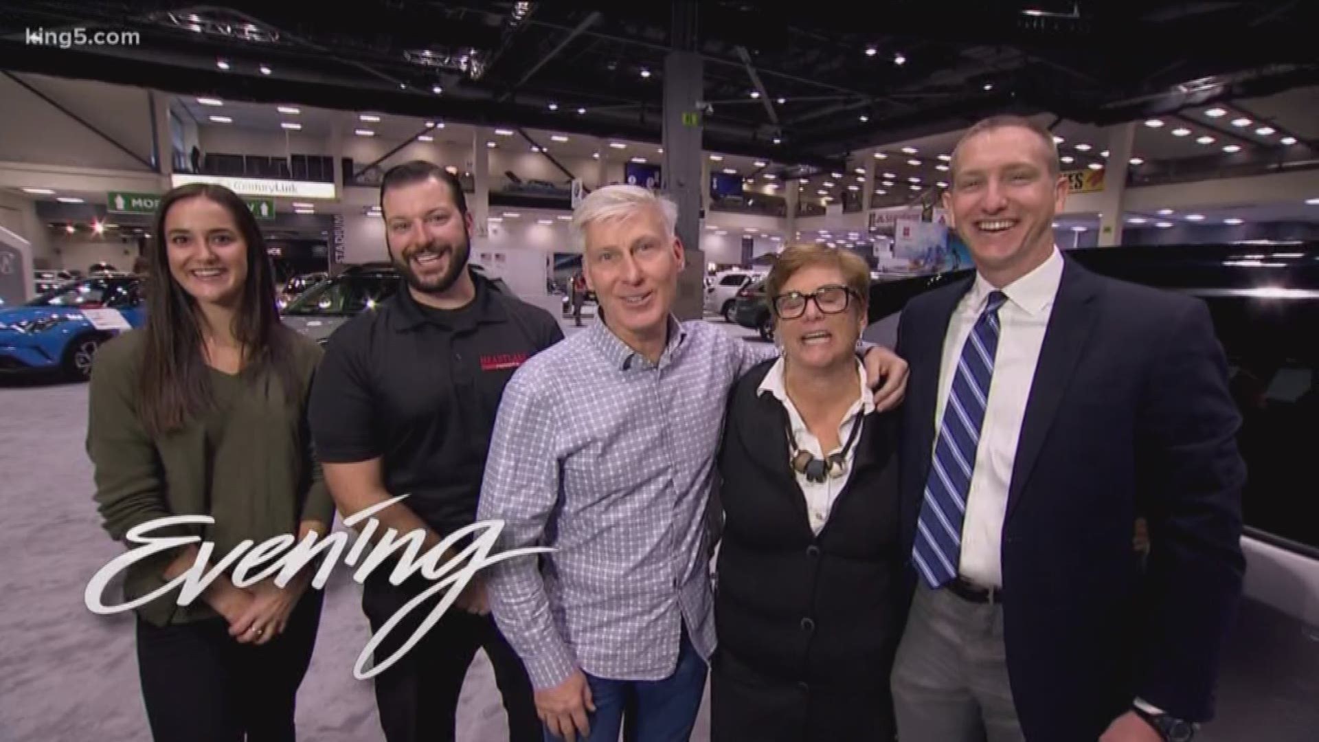 Michael King hosts from the Seattle Auto Show. FEATURING: Car Guy Tom Voelk, Nacho Mamma's, the Maltby Cafe, Brides for a Cause, Honest Review of The Grinch, Field Trip Friday Hula Hoop Lessons, Farelli's Pizza, Trapper's Sushi, and our Best of Western