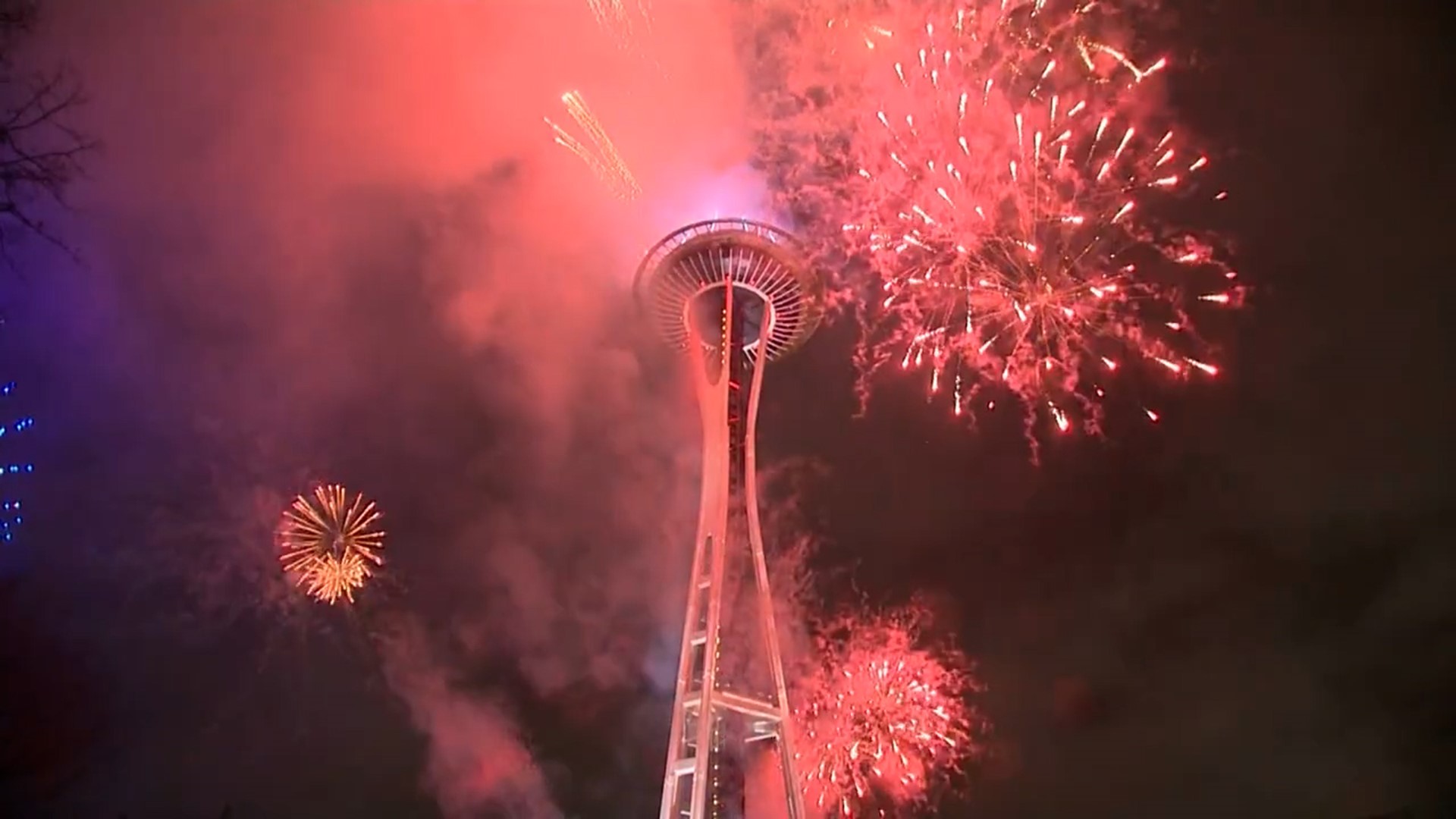 Cheers to 2023! 💫 
It was the first in-person New Year’s at the Needle celebration since 2019!