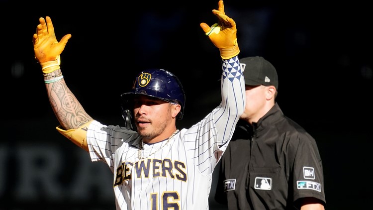 Mariners acquire Brewers' Kolten Wong
