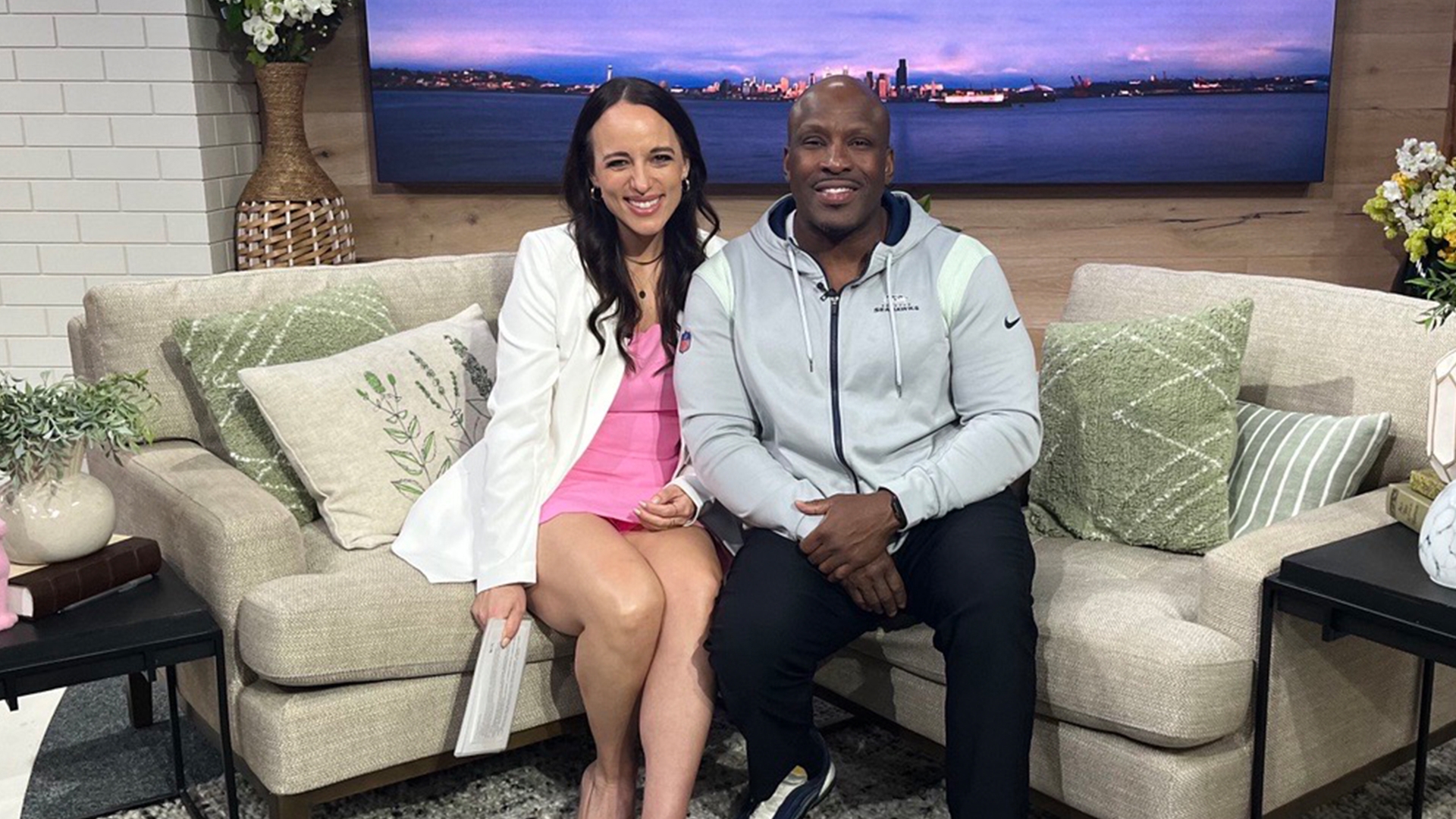 Terry Hollimon talks new quarterback Sam Darnold, the return of Drew Lock and the upcoming NFL draft in this week's Hawk Zone. #newdaynw