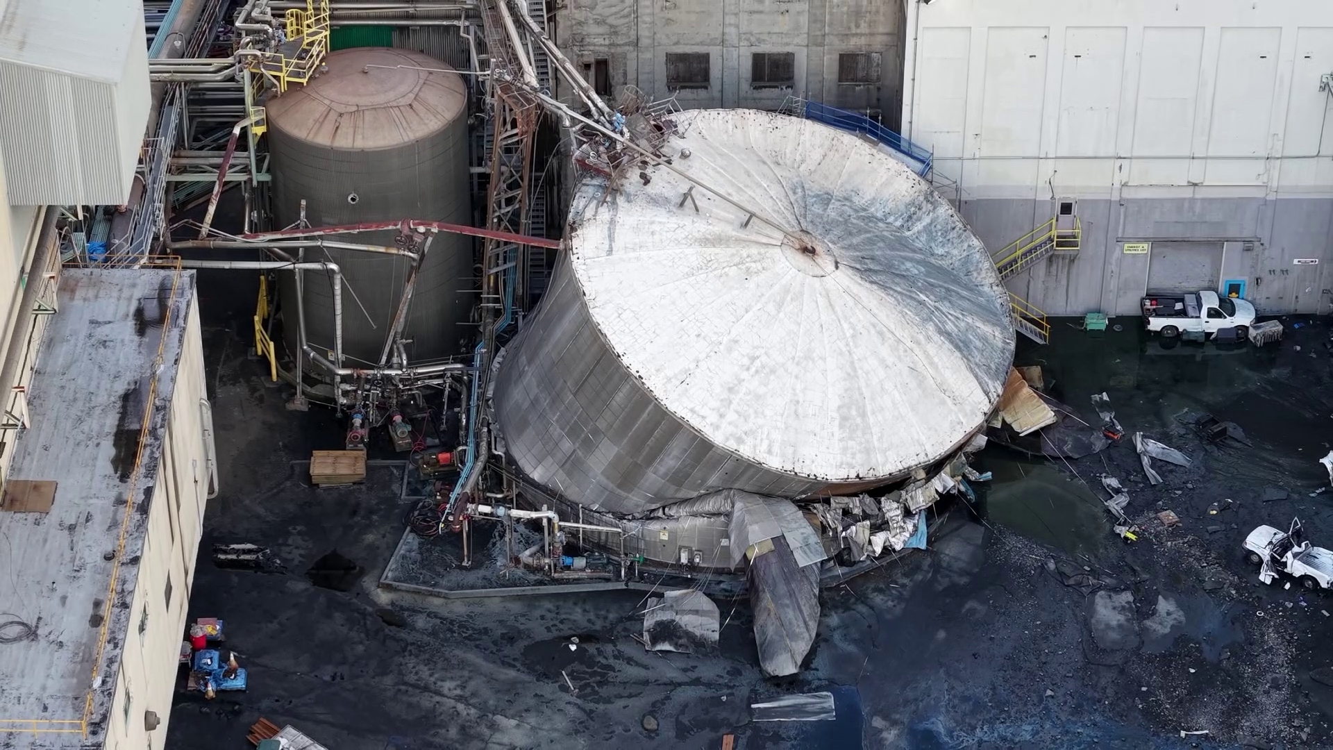 Pulp Tank Collapse Seattle's Leading Local News: Weather, Traffic, Sports and More ...