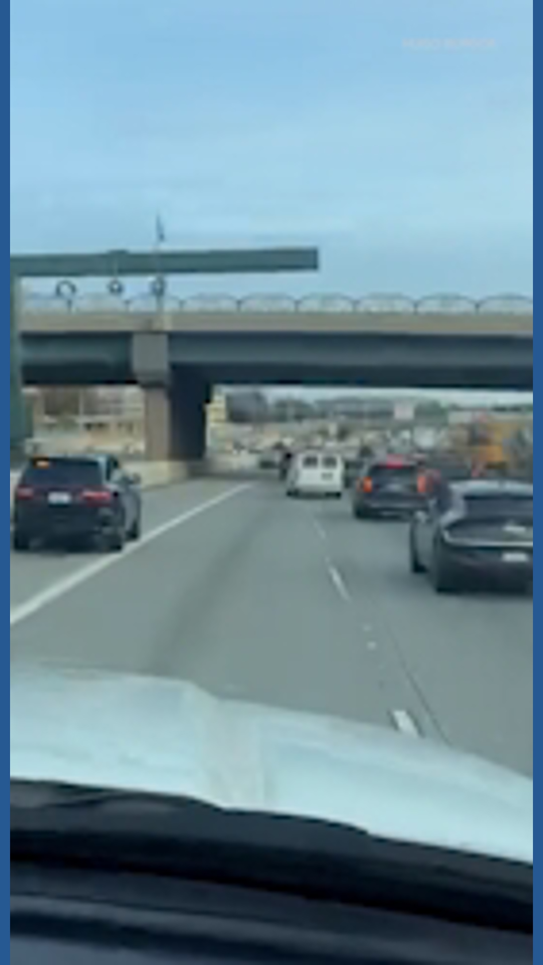 Viral Bellevue video raises questions about ICE pursuit policy | king5.com