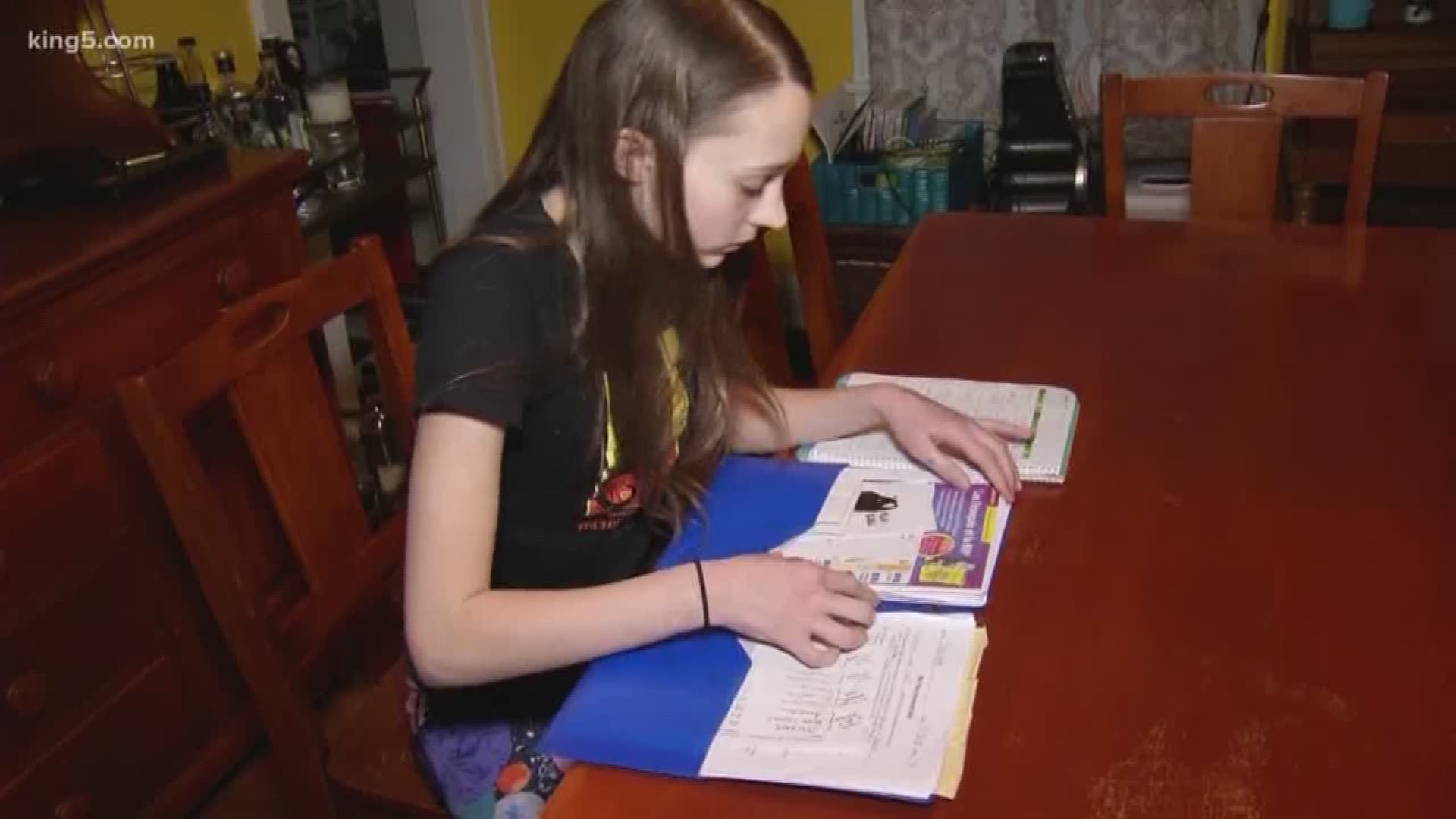 What do you do when your teen or tween lets you down? You could dole out punishment or take away privileges. In Healthlink, KING 5's Amity Addrisi show us why developmental psychologists say there's another option for disciplining.