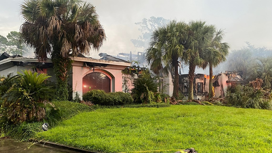 Former Seahawk Earl Thomas' home in Texas catches fire - Vimarsana News