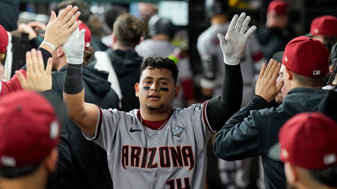 Diamondbacks rout Rangers, tie World Series 1-1 - Vimarsana News