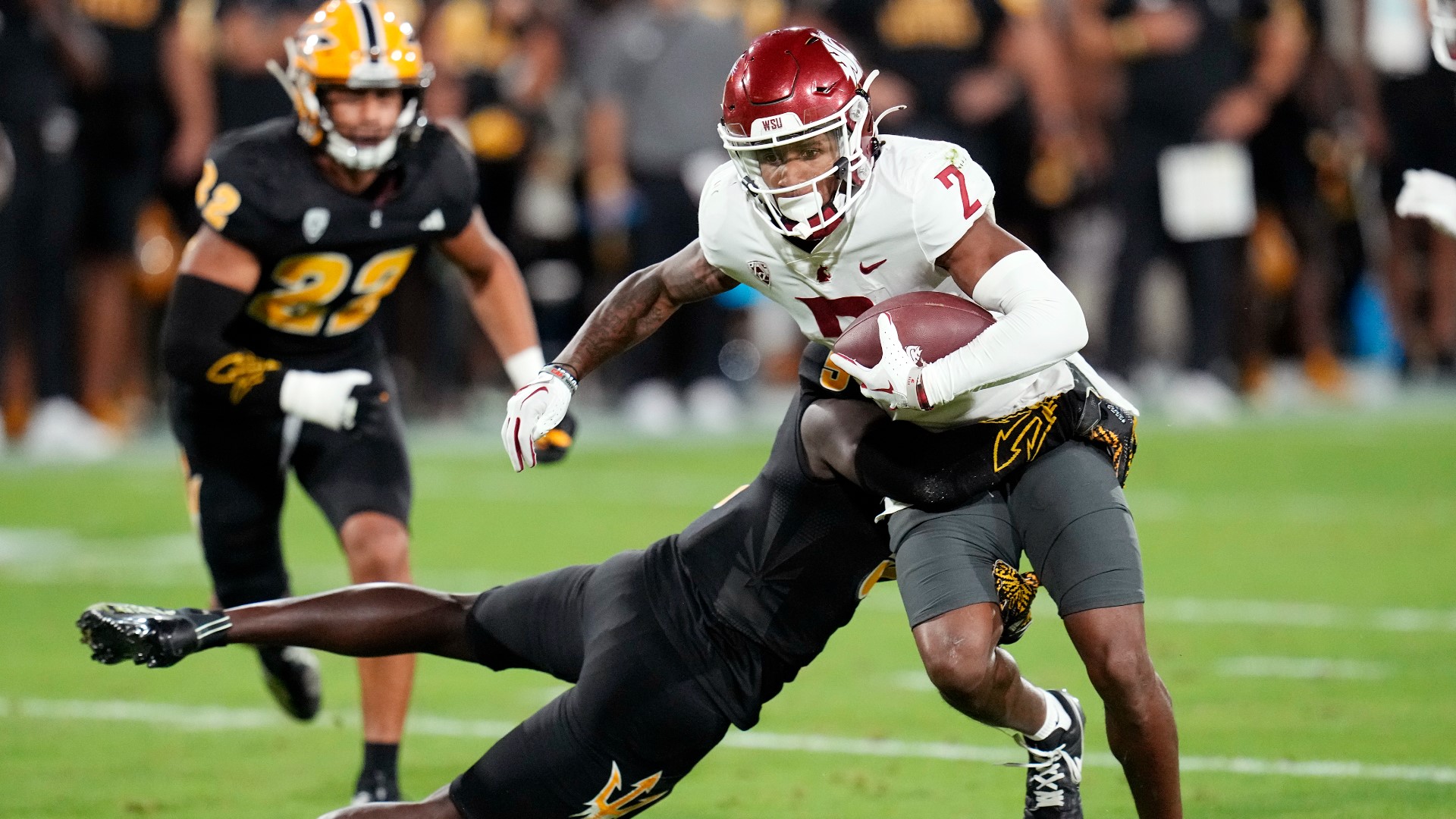 Williams had 131 receptions for 2,040 yards and 20 touchdowns in his two seasons at WSU.