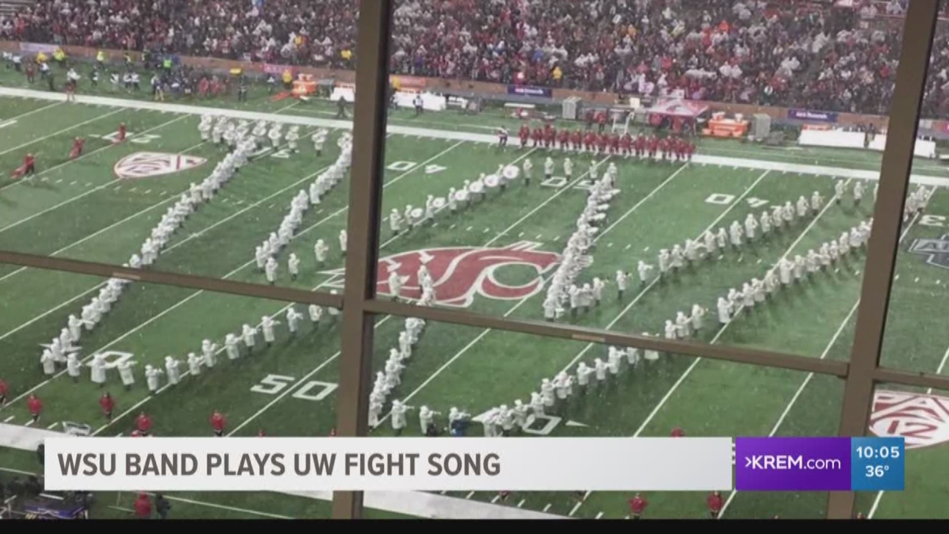 WSU Band plays UW fight song