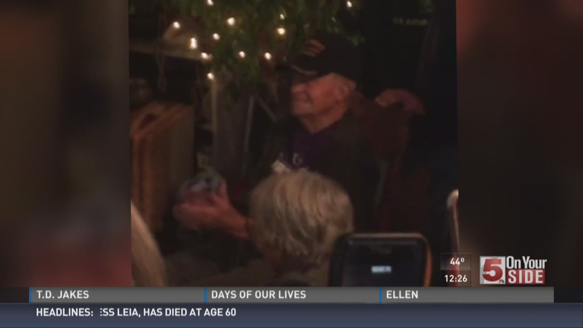 taylor swift surprises 96 year old mo veteran at home king5 com king5 com