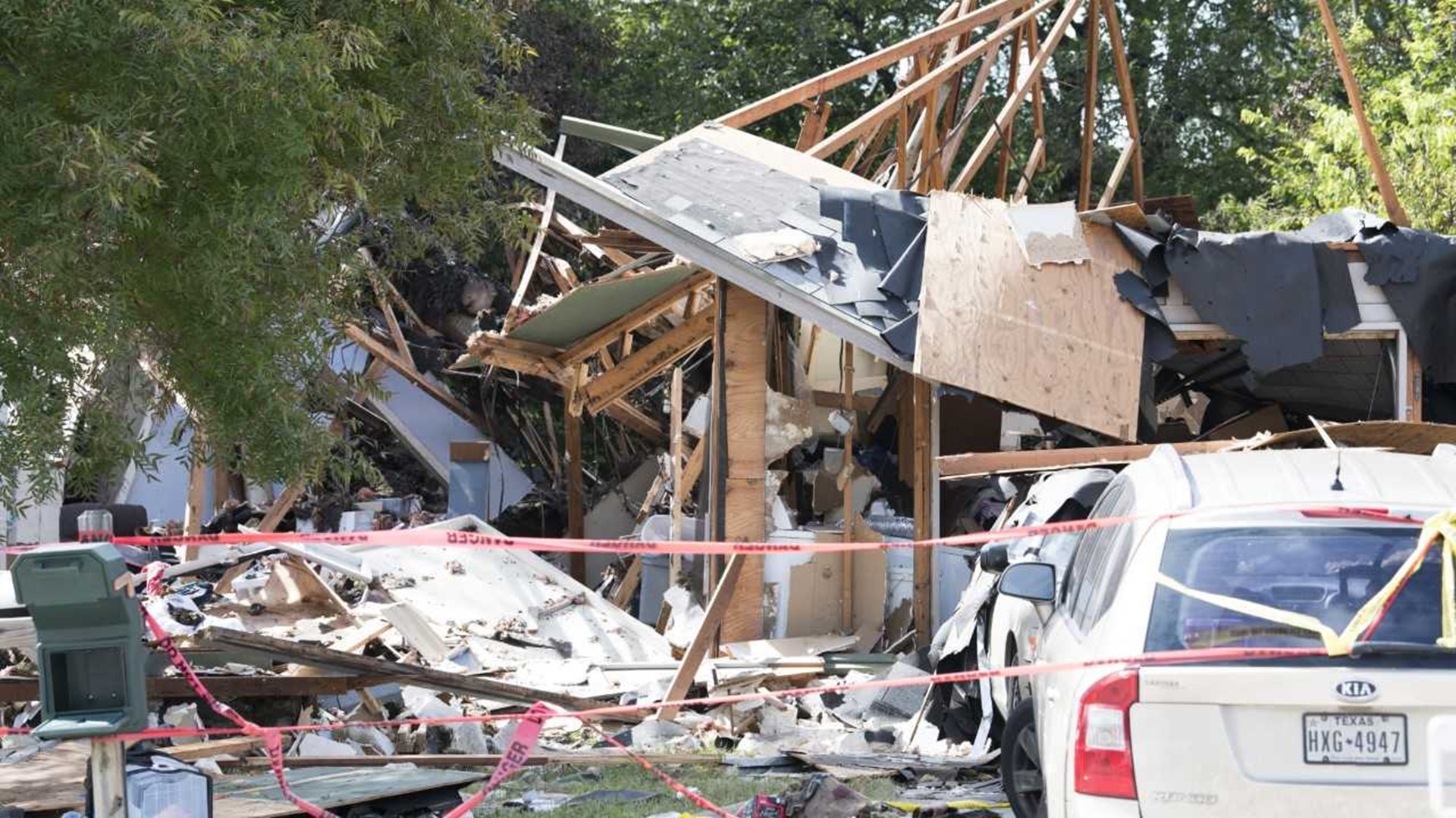 Woman hurt in Southeast Austin home explosion dies from injuries ...