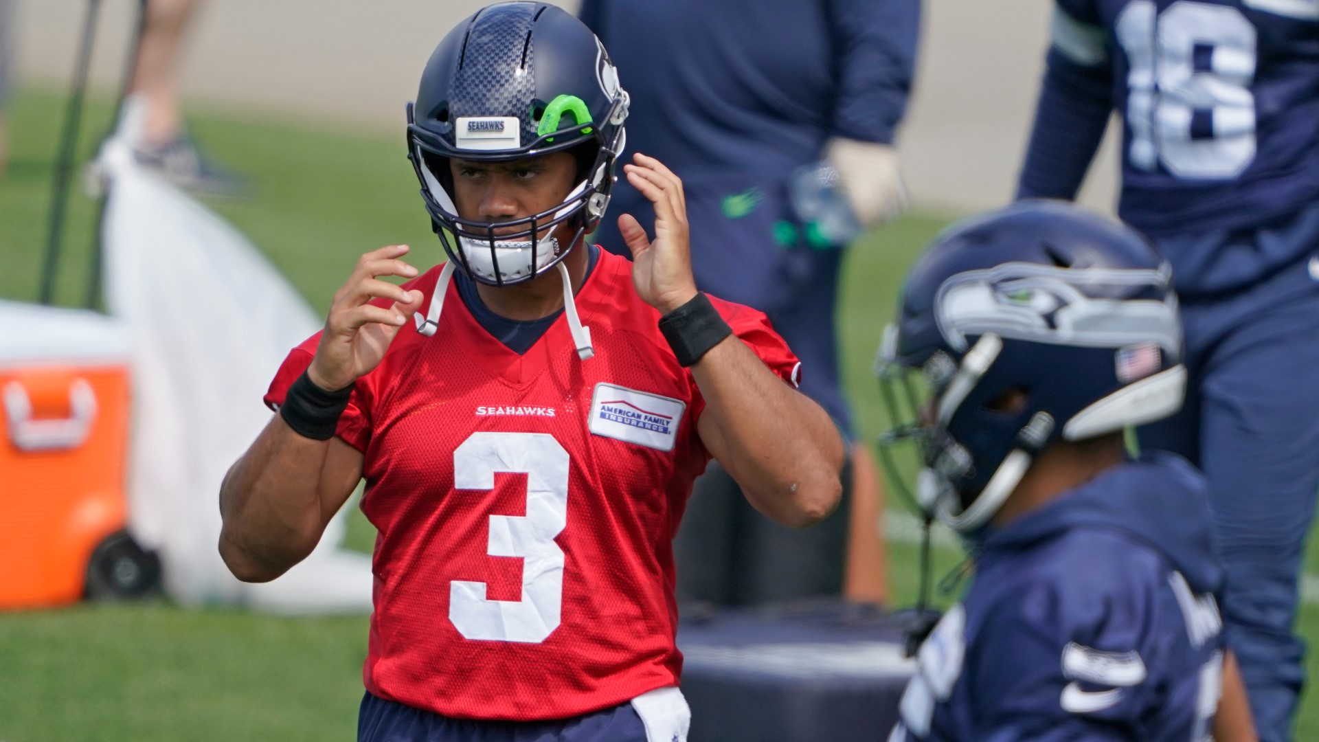 Top 10 NFL QBs for 2021 Who makes the list? Locked On NFL