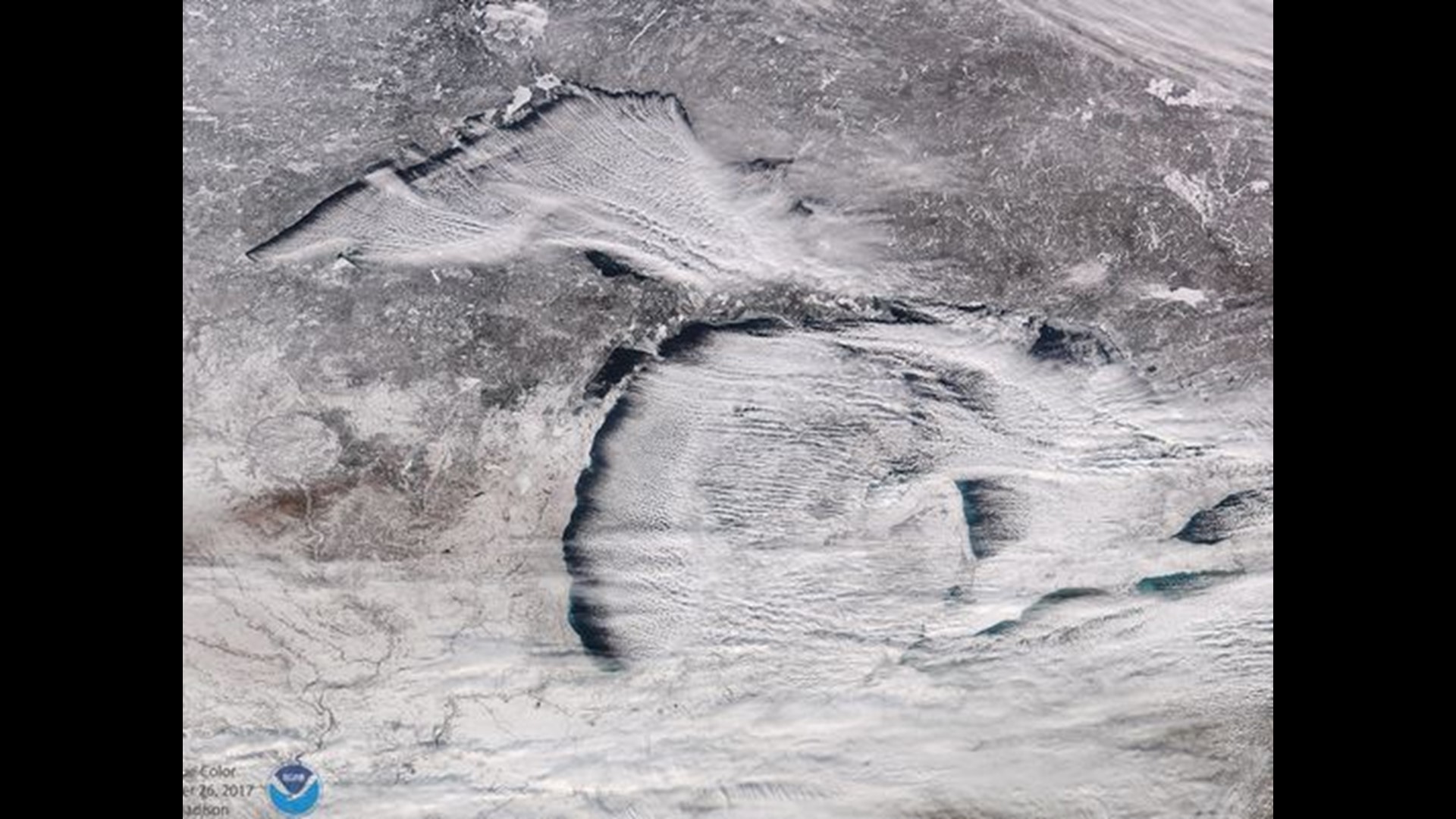 Stunning satellite image shows lake effect snow over Great Lakes ...