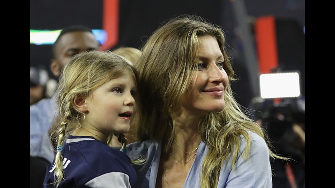 Gisele Bündchen comforts children with lesson after Patriots' Super Bowl loss | king5.com