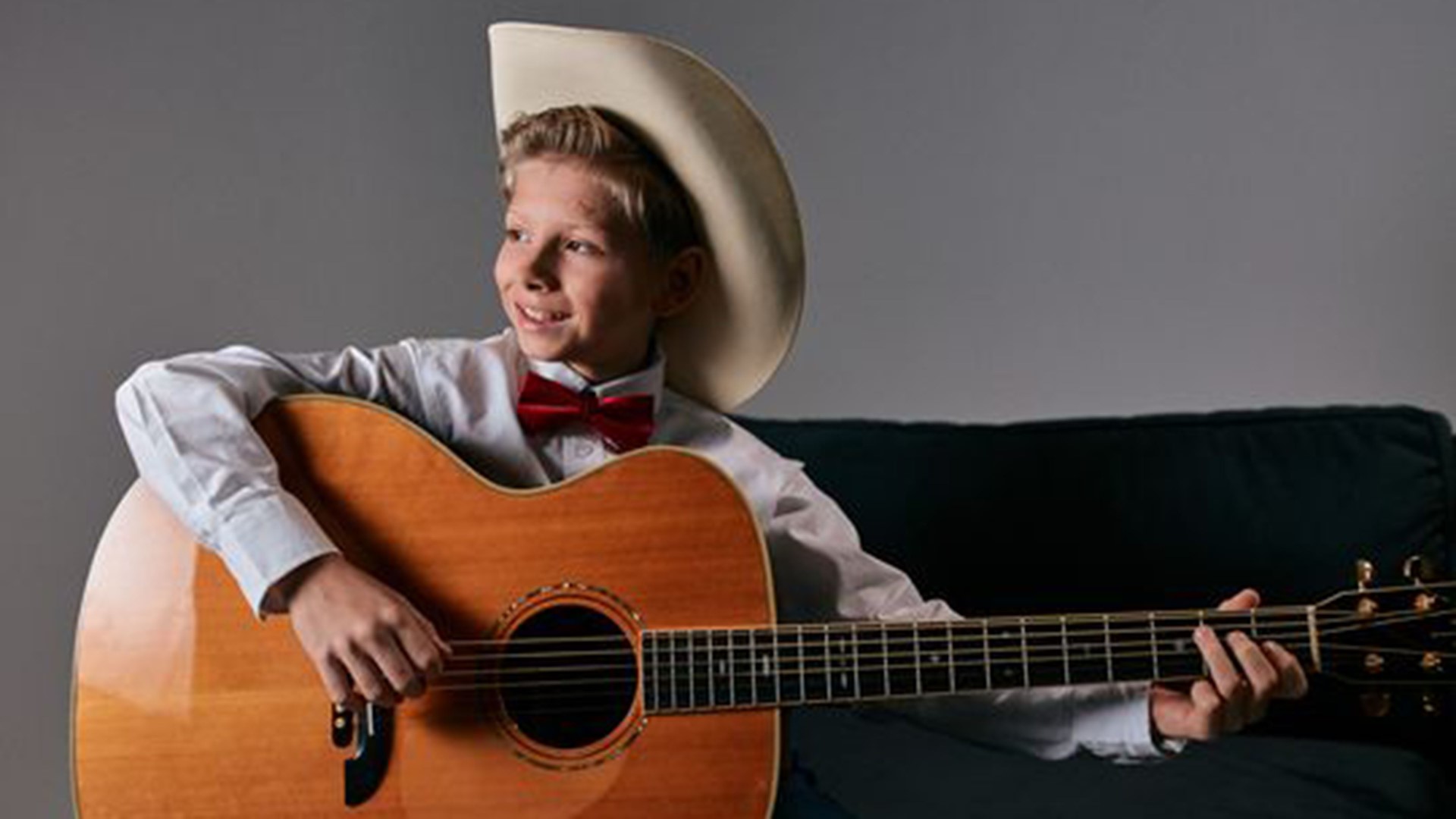 Yodeling kid Mason Ramsey releases his debut single 'Famous'