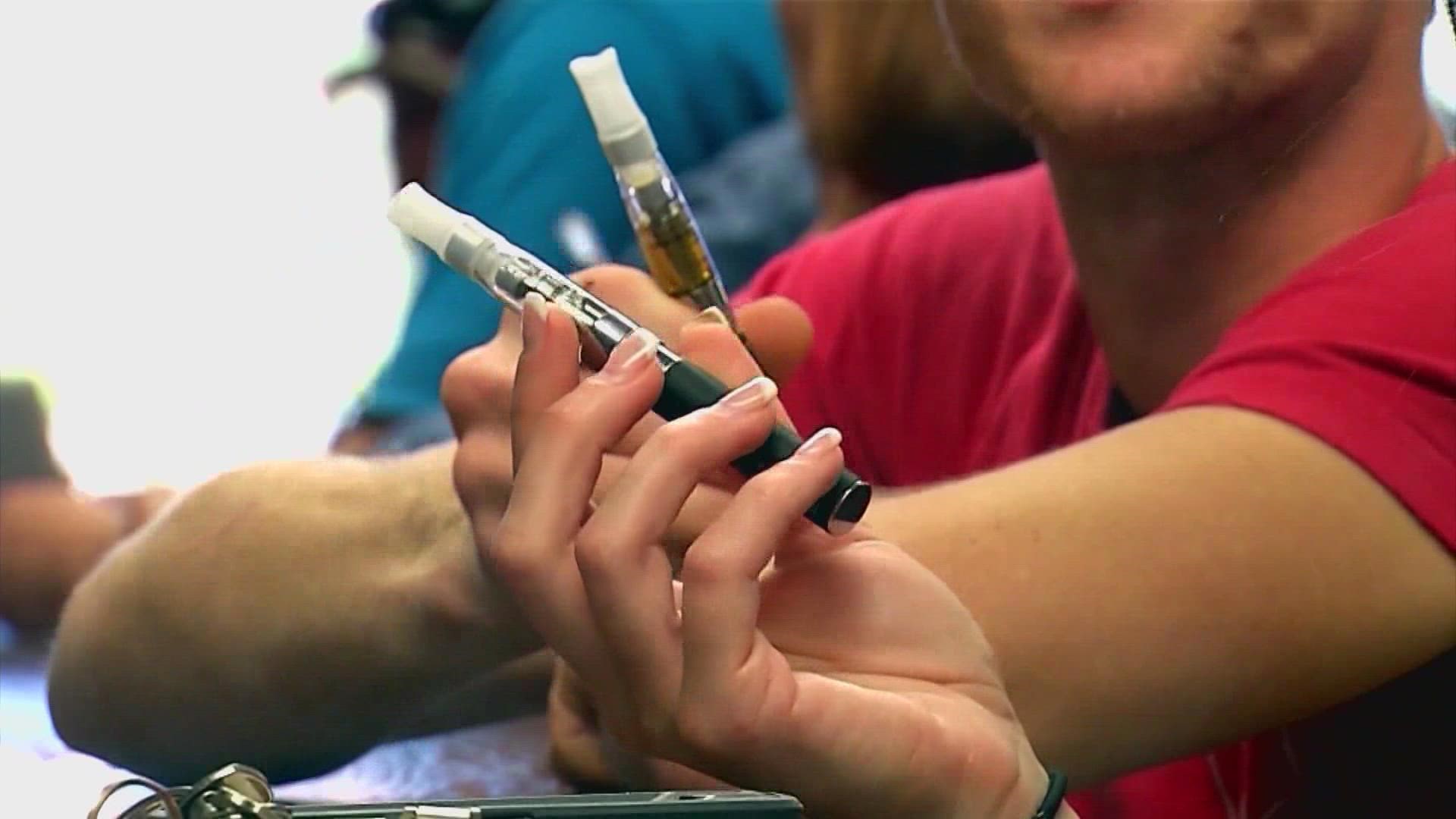 Health experts are warning parents about the resurgence in vaping and e-cigarette use in kids this upcoming school year.