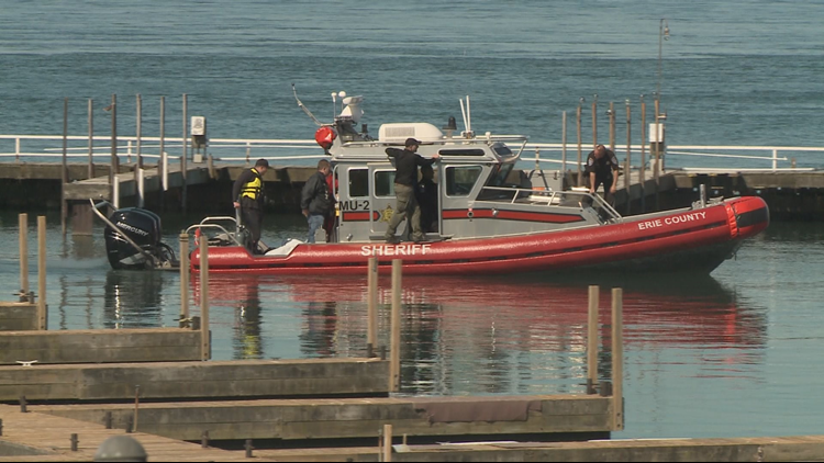 Police officers, teacher involved in boat crash | king5.com