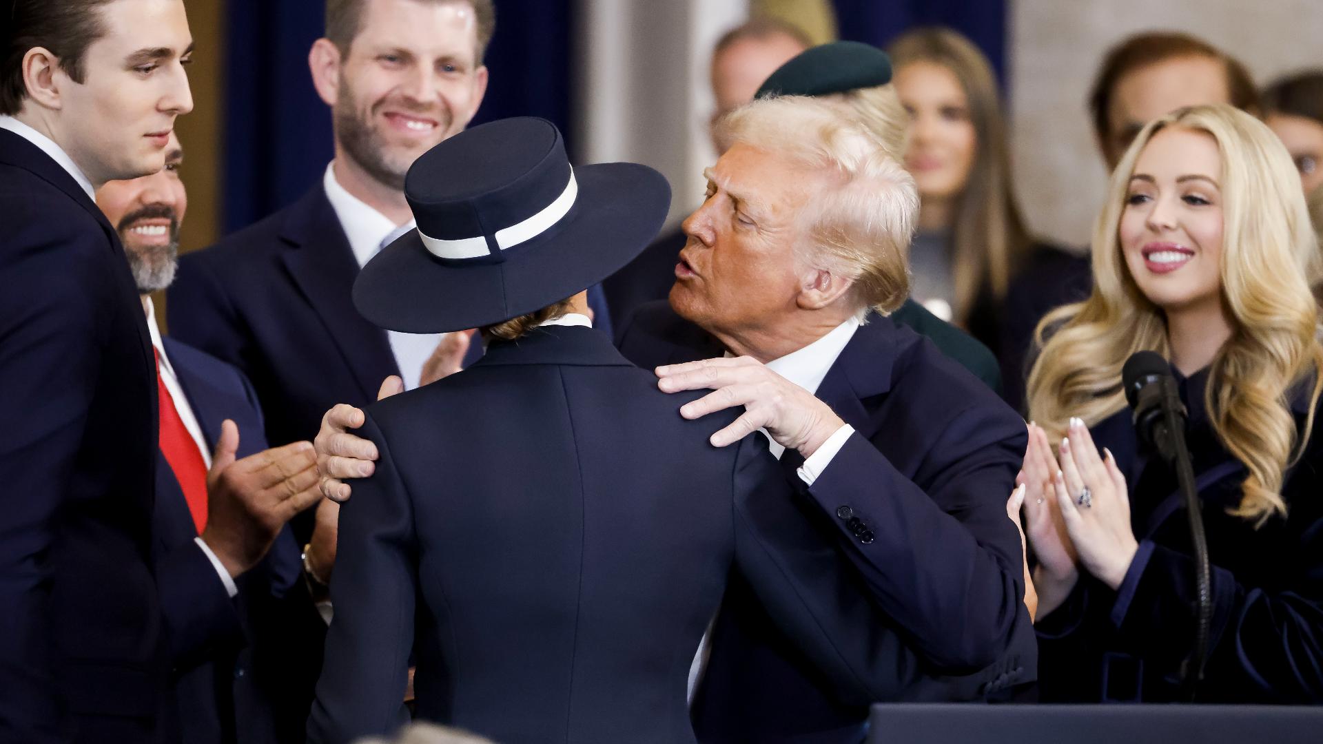 WATCH: Trump attempts to kiss Melania as he enters swearing-in ceremony on Inauguration Day WATCH: Trump attempts to kiss Melania as he enters swearing-in ceremony on Inauguration Day