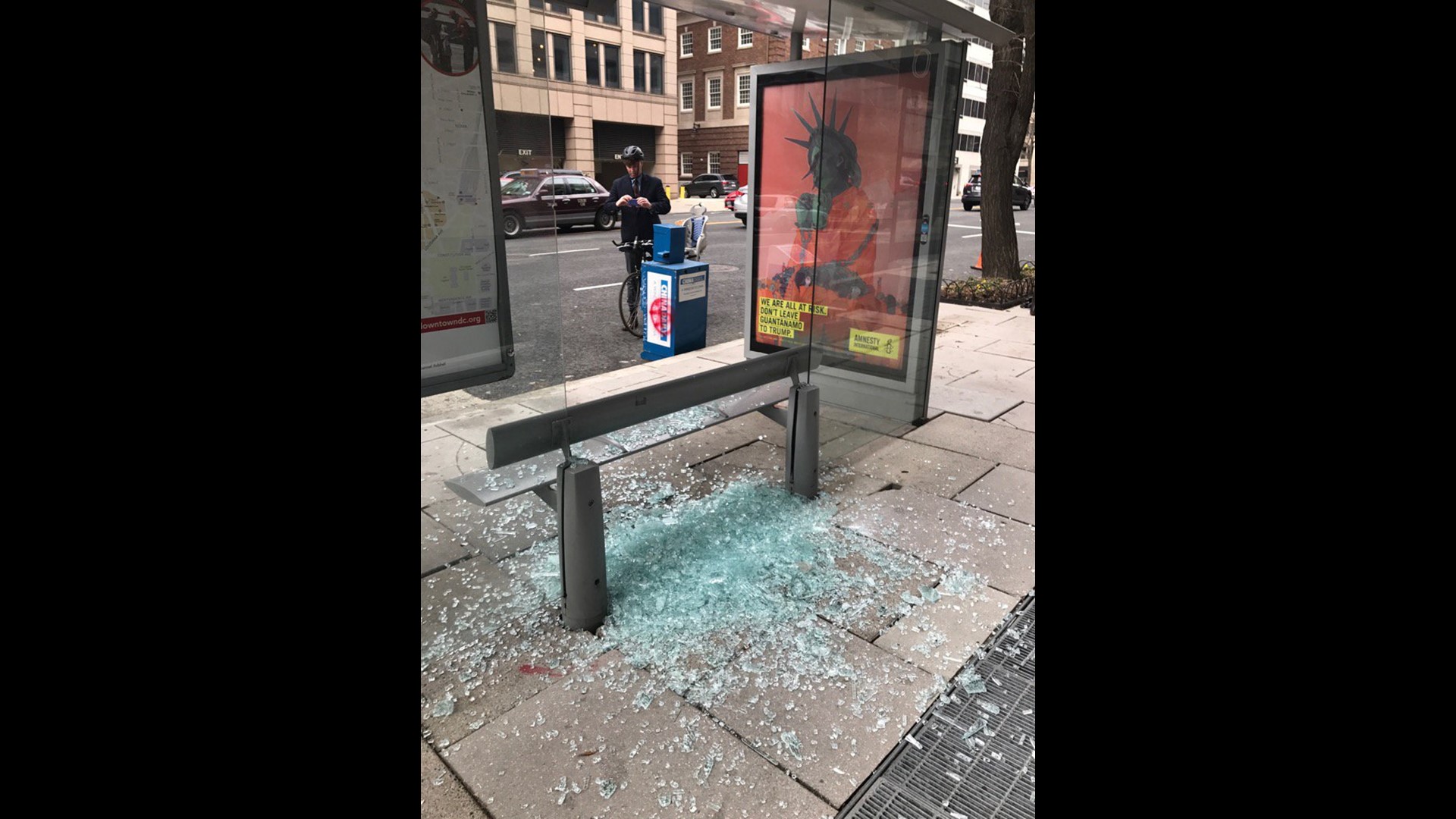 Union Station Riots Vandalism, fires, & dozens of arrests in DC inauguration protests ...